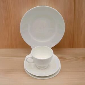 Wedgwood White (Bone) China 1 SET of 4 Pcs place setting Vintage